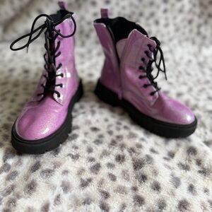 Sugar Pink Glitter Combat Boots – Kids